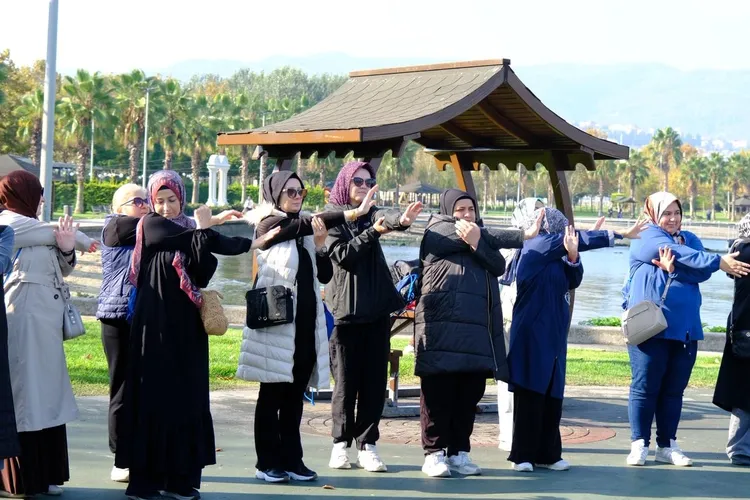 Kocaeli’de kadınlara yönelik sağlık yürüyüşü devam ediyor