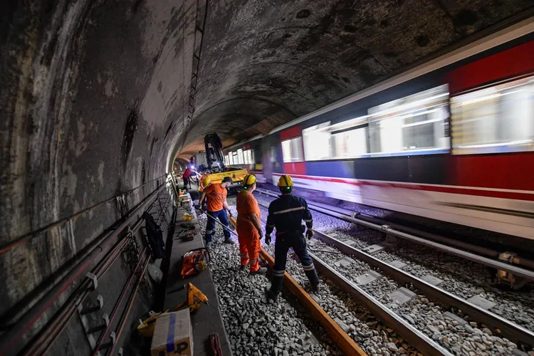 İzmir Metrosu’nda bakım zamanı