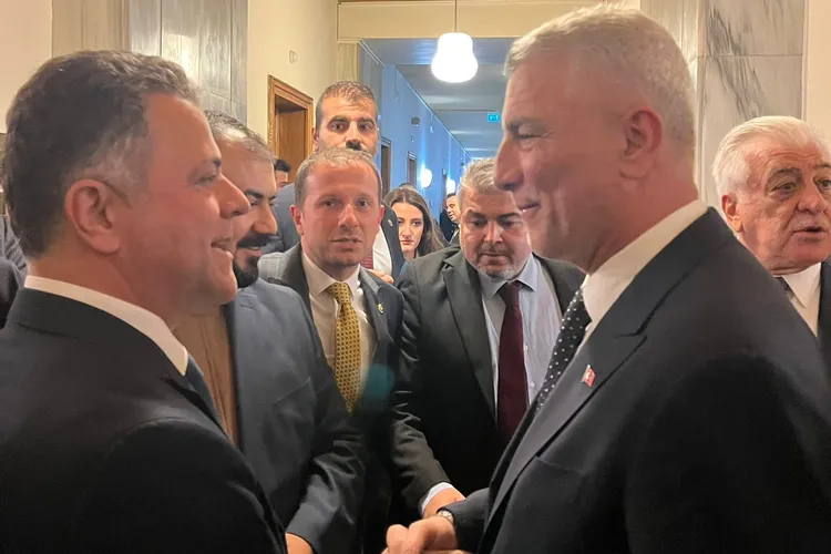 Bakan Bolat’tan Bursa matbaacı ve kırtasiye esnafına selam