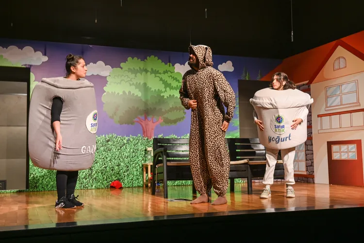 Konya Selçuklu’da çocuklara sıfır atık bilinci tiyatro ile kazandırılıyor