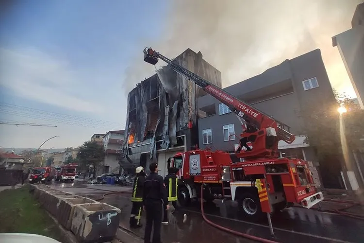 Kocaeli Dilovası’nda kozmetik fabrikasında yangın: 6 ölü, 1 yaralı